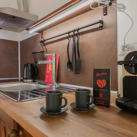 Apartment Del Cortiletto By Wonderful Italy *