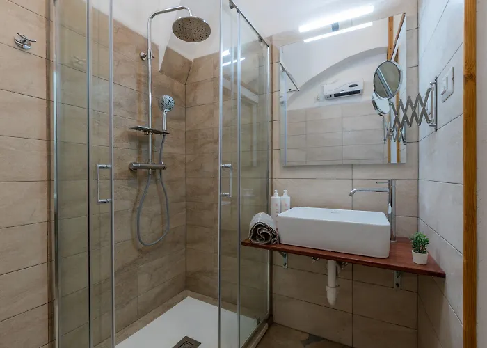 Apartment Del Cortiletto By Wonderful Italy